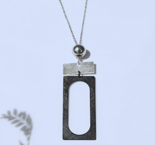 Load image into Gallery viewer, Carre Necklaces