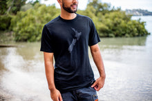Load image into Gallery viewer, Black Merino Men's Tee Shirt - Short Sleeve