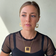 Load image into Gallery viewer, Carre Square Earrings