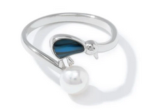 Load image into Gallery viewer, New Zealand Paua Shell & Pearl Rings by Fiordland Souvenirs