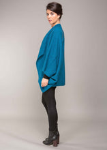 Load image into Gallery viewer, Moss Stitch Shrug - Side view - Pacific
