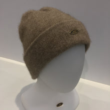 Load image into Gallery viewer, Plain Beanie - Mocha
