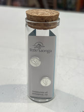 Load image into Gallery viewer, Little Taonga - Earrings
