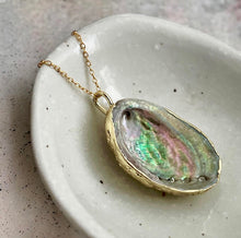 Load image into Gallery viewer, Nostalgem - Paua Shell Large Pendant Necklace
