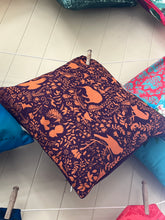 Load image into Gallery viewer, Kiwi Holiday Cushion Covers
