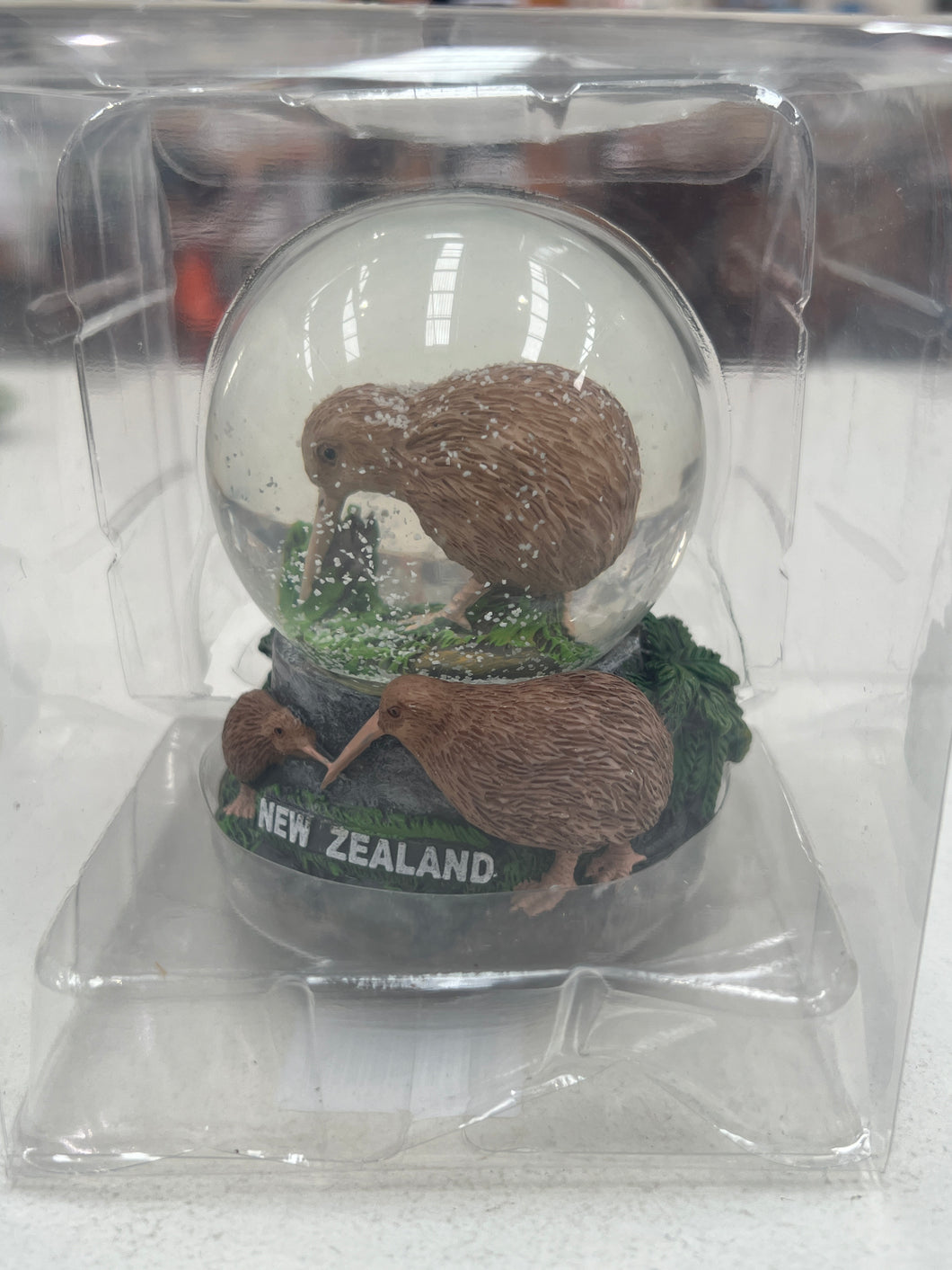 Kiwi Snow Globe Large