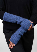 Load image into Gallery viewer, Cable Glovelets by Koru Knitwear
