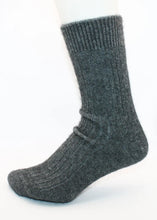 Load image into Gallery viewer, Ribbed Socks
