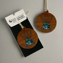 Load image into Gallery viewer, Rimu - Paua Decoration
