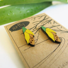 Load image into Gallery viewer, kowhai rimu earrings
