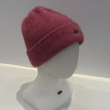 Load image into Gallery viewer, Plain Beanie - Rose
