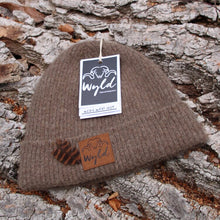 Load image into Gallery viewer, Weka Woo Beanie with Weka feather
